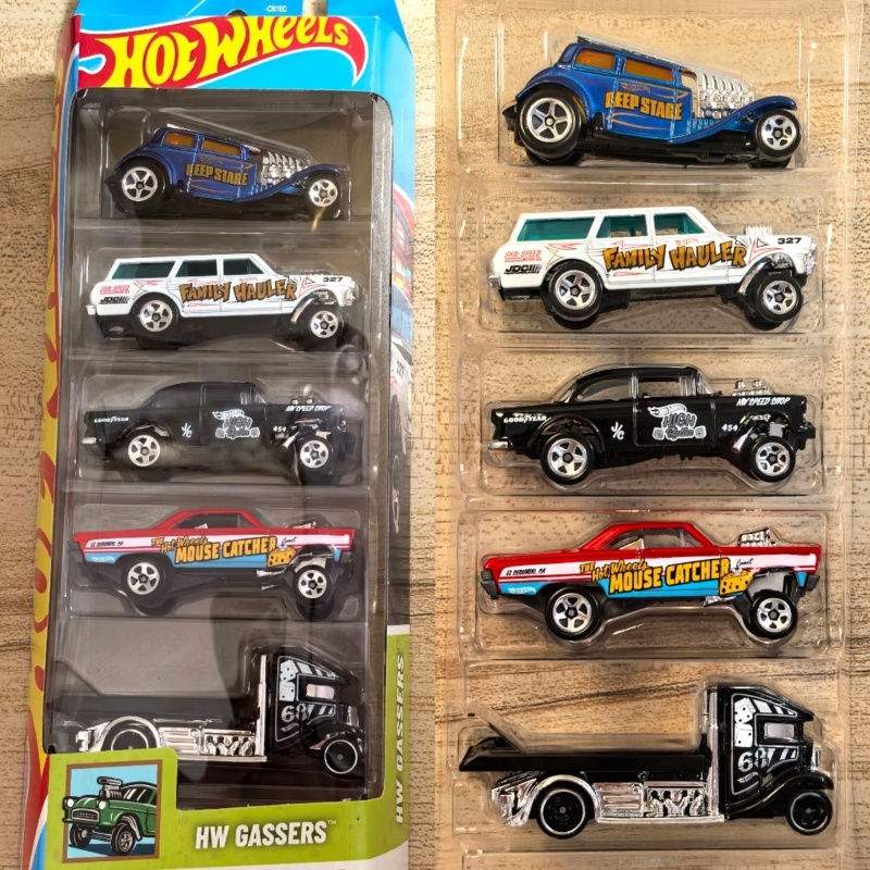 Hot Wheels Car Track Sets - ชุดรถฮอตวีลส์โลหะผสมขนาดเล็ก - ชุด 5 คัน ของเล่นจำลองแบบจำลองบนแทร็กสำหรับวางบนโต๊ะทำงาน